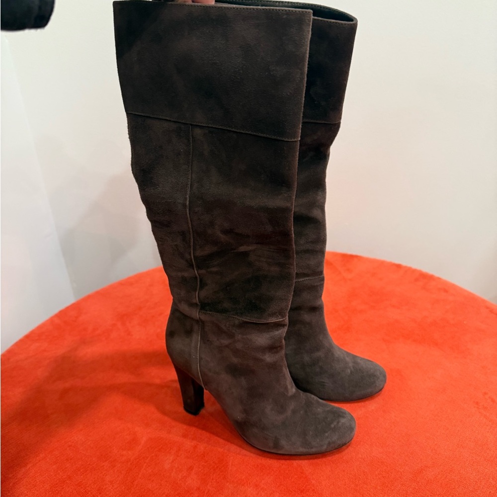 Vero Cuoio Dark Brown Suede boots